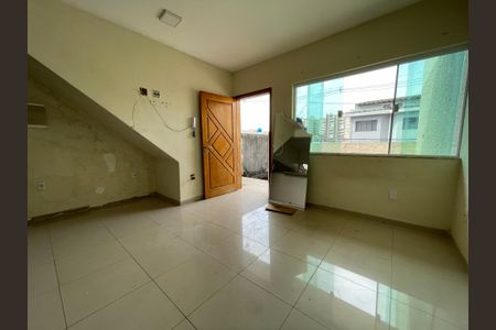 Casa para alugar com 100m², 4 quartos e 1 vagaSala