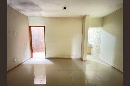 Casa para alugar com 4 quartos, 100m² em Rio Pequeno, São Paulo