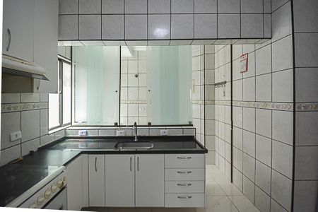 Apartamento à venda com 97m², 3 quartos e 2 vagasCozinha
