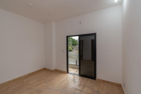 Casa de condomínio para alugar com 209m², 3 quartos e 4 vagasSuite