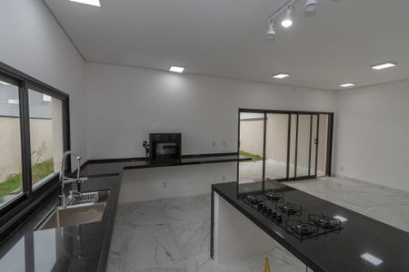 Casa de condomínio para alugar com 209m², 3 quartos e 4 vagasCozinha 