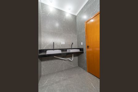 Casa de condomínio para alugar com 209m², 3 quartos e 4 vagasBanheiro da Suíte