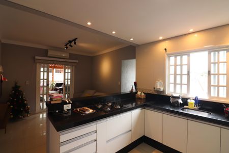 Casa à venda com 250m², 3 quartos e 2 vagasSala/Cozinha