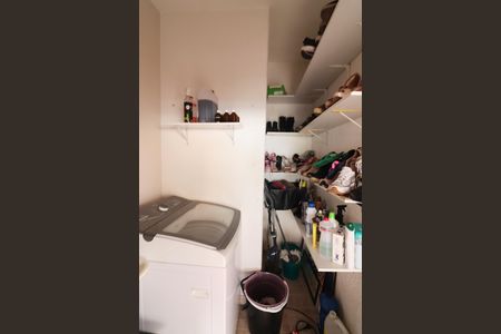 Casa à venda com 250m², 3 quartos e 2 vagasÁrea de Serviço