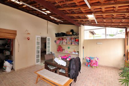 Casa à venda com 250m², 3 quartos e 2 vagasEspaço Gourmet 1