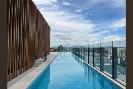 Apartamento para alugar com 69m², 2 quartos e 1 vagaÁrea comum - Piscina