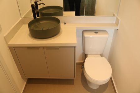 Apartamento para alugar com 69m², 2 quartos e 1 vagaBanheiro