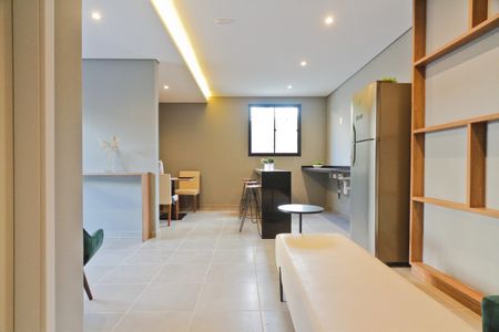 Apartamento para alugar com 37m², 2 quartos e sem vaga Apartamento para alugar com 37m², 2 quartos e sem vagaÁrea comum - Salão de festas