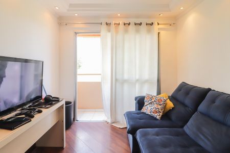 Sala de apartamento para alugar com 3 quartos, 54m² em Jardim Jaqueline, São Paulo