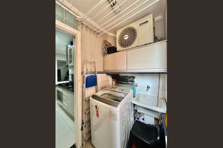 Apartamento à venda com 56m², 2 quartos e 1 vagaÁrea de Serviço