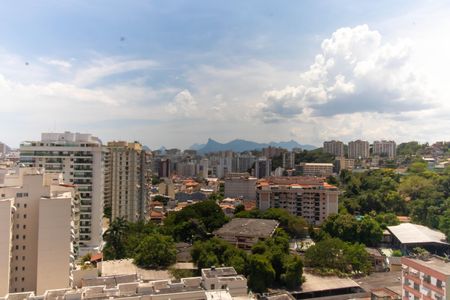 Apartamento à venda com 140m², 2 quartos e 2 vagasVista