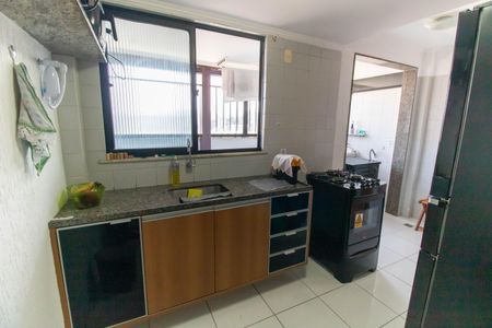 Apartamento à venda com 140m², 2 quartos e 2 vagasCozinha