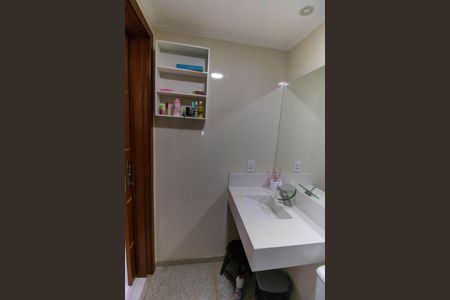 Apartamento à venda com 140m², 2 quartos e 2 vagasBanheiro Social