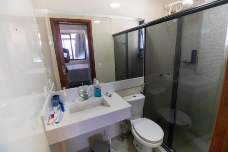 Apartamento à venda com 140m², 2 quartos e 2 vagasBanheiro da Suíte