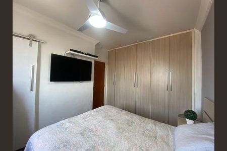 Apartamento à venda com 3 quartos, 78m² em Vila Yara, Osasco