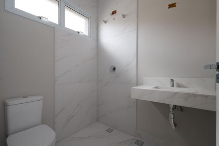 Casa à venda com 225m², 4 quartos e 2 vagasBanheiro 3 