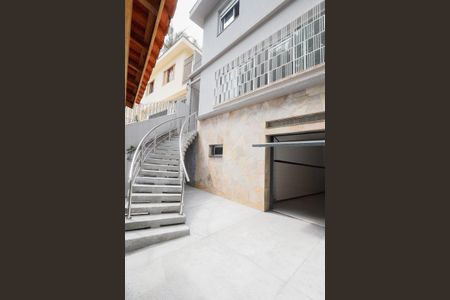 Casa à venda com 225m², 4 quartos e 2 vagasGaragem