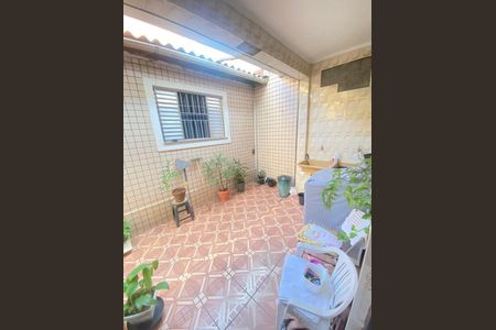 Casa à venda com 2 quartos, 160m² em Quitaúna, Osasco