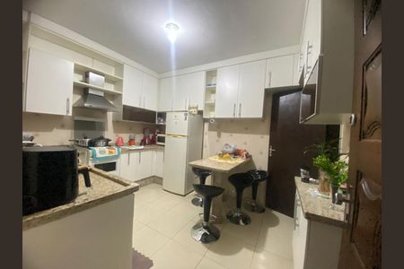 Casa à venda com 2 quartos, 160m² em Quitaúna, Osasco