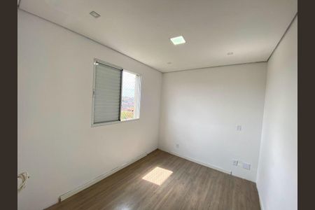 Apartamento à venda com 2 quartos, 55m² em Padroeira, Osasco