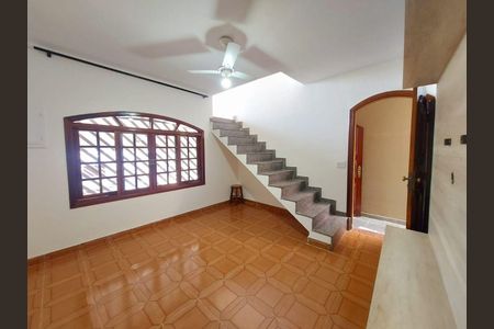 Casa à venda com 3 quartos, 180m² em Santo Antônio, Osasco