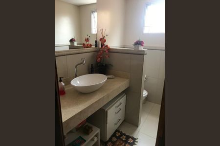 Casa à venda com 3 quartos, 207m² em Jardim das Flores, Osasco