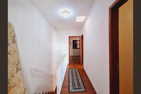Casa à venda com 3 quartos, 152m² em Km 18, Osasco