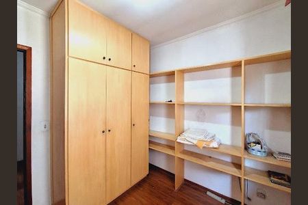 Casa à venda com 3 quartos, 152m² em Km 18, Osasco