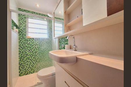 Casa à venda com 3 quartos, 152m² em Km 18, Osasco