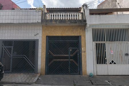 Casa para alugar com 72m², 2 quartos e 1 vagaFachada