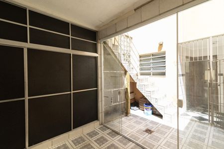 Casa para alugar com 72m², 2 quartos e 1 vagaÁrea de Serviço