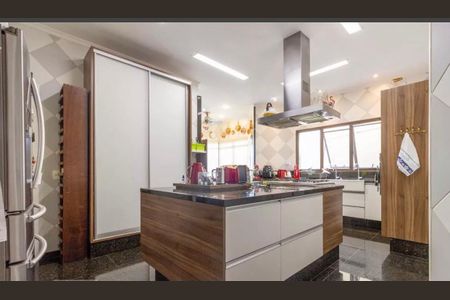 Casa à venda com 4 quartos, 540m² em Alphaville, Santana de Parnaíba