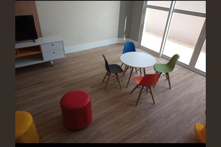 Apartamento à venda com 2 quartos, 36m² em Recanto das Rosas, Osasco