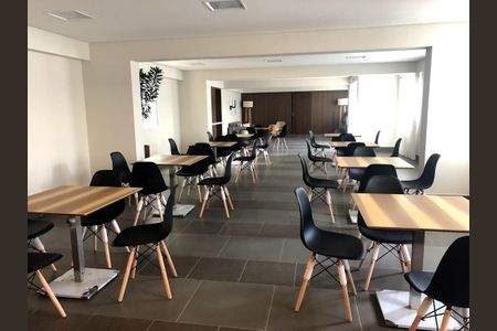 Apartamento à venda com 2 quartos, 60m² em Centro, Barueri