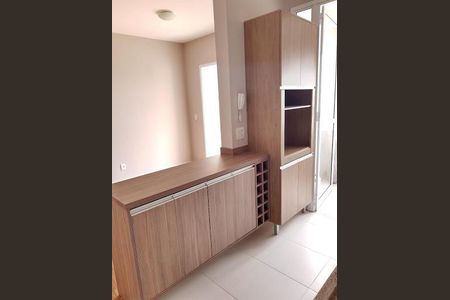 Apartamento à venda com 2 quartos, 60m² em Centro, Barueri