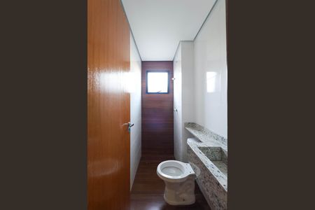 Banheiro social de apartamento à venda com 2 quartos, 40m² em Tucuruvi, São Paulo
