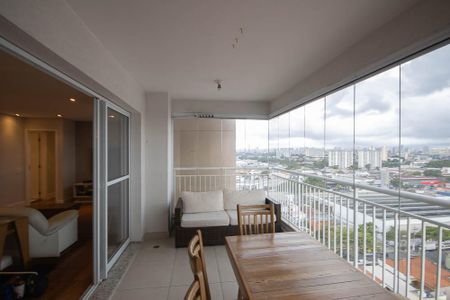 Apartamento para alugar com 130m², 3 quartos e 2 vagasVaranda 