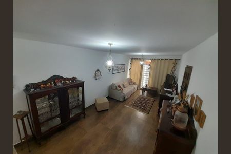 Casa à venda com 4 quartos, 200m² em Umuarama, Osasco