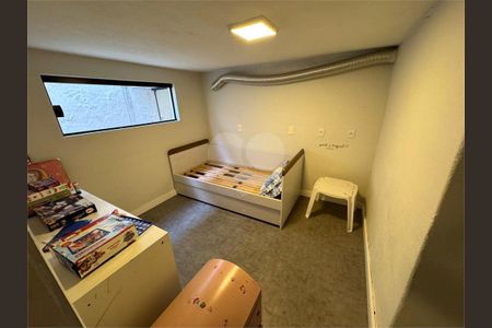 Casa à venda com 4 quartos, 237m² em Jardim das Samambaias, Jundiaí