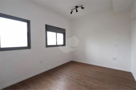Studio à venda com 27m², 1 quarto e sem vaga