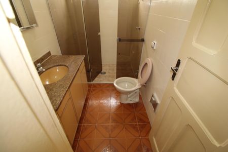 Casa à venda com 105m², 2 quartos e 1 vagaBanheiro 2