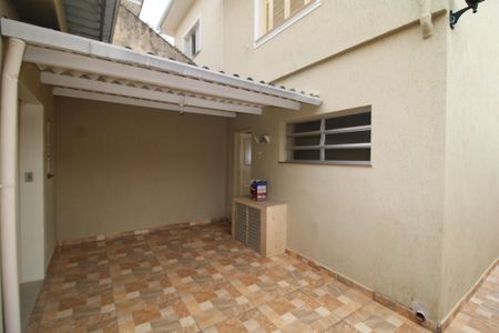 Casa à venda com 105m², 2 quartos e 1 vagaÁrea de Serviço