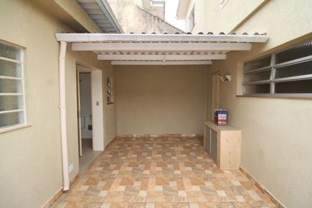 Casa à venda com 105m², 2 quartos e 1 vagaÁrea de Serviço