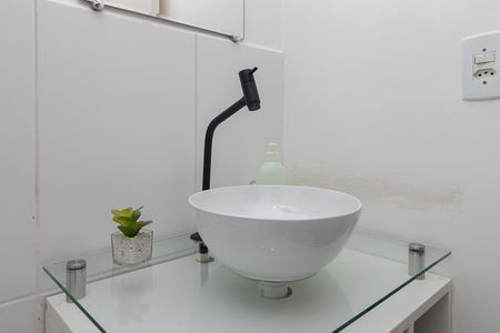 Apartamento à venda com 51m², 2 quartos e 1 vagaBanheiro Social