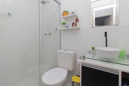 Apartamento à venda com 51m², 2 quartos e 1 vagaBanheiro Social