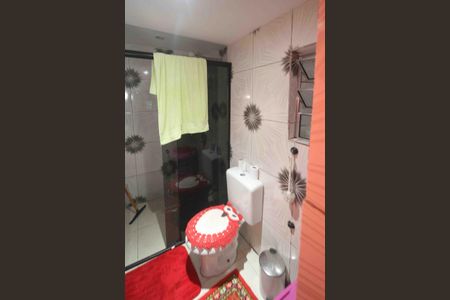 Casa à venda com 300m², 5 quartos e 2 vagasBanheiro Casa 02