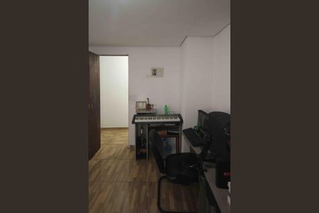 Casa à venda com 300m², 5 quartos e 2 vagasQuarto 02