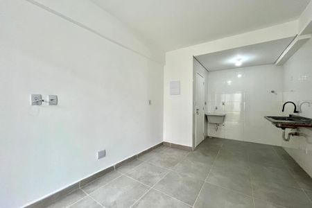 Sala de apartamento para alugar com 2 quartos, 90m² em Vila Guarani (Zona Sul), São Paulo