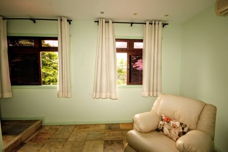 Casa de condomínio à venda com 315m², 5 quartos e 4 vagasquarto 1