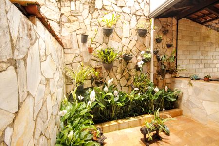 Casa de condomínio à venda com 315m², 5 quartos e 4 vagasjardim